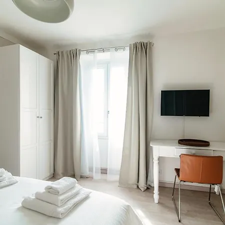 La Casa Della Bruna, Wonderful View & Parking בית נופש בלביו